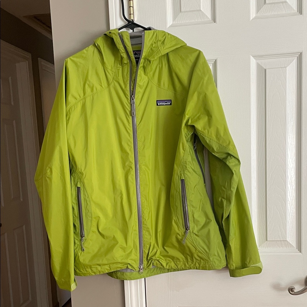 Patagonia Vibrant Green Hooded Jacket rain jacket